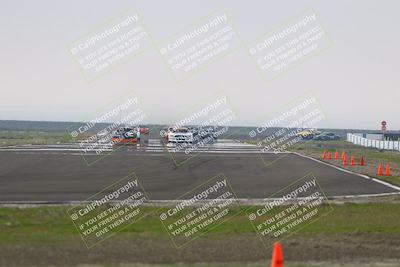 media/Jan-18-2026-CalClub SCCA (Sun) [[8bc6468723]]/Group 5 Race/Turn 1/